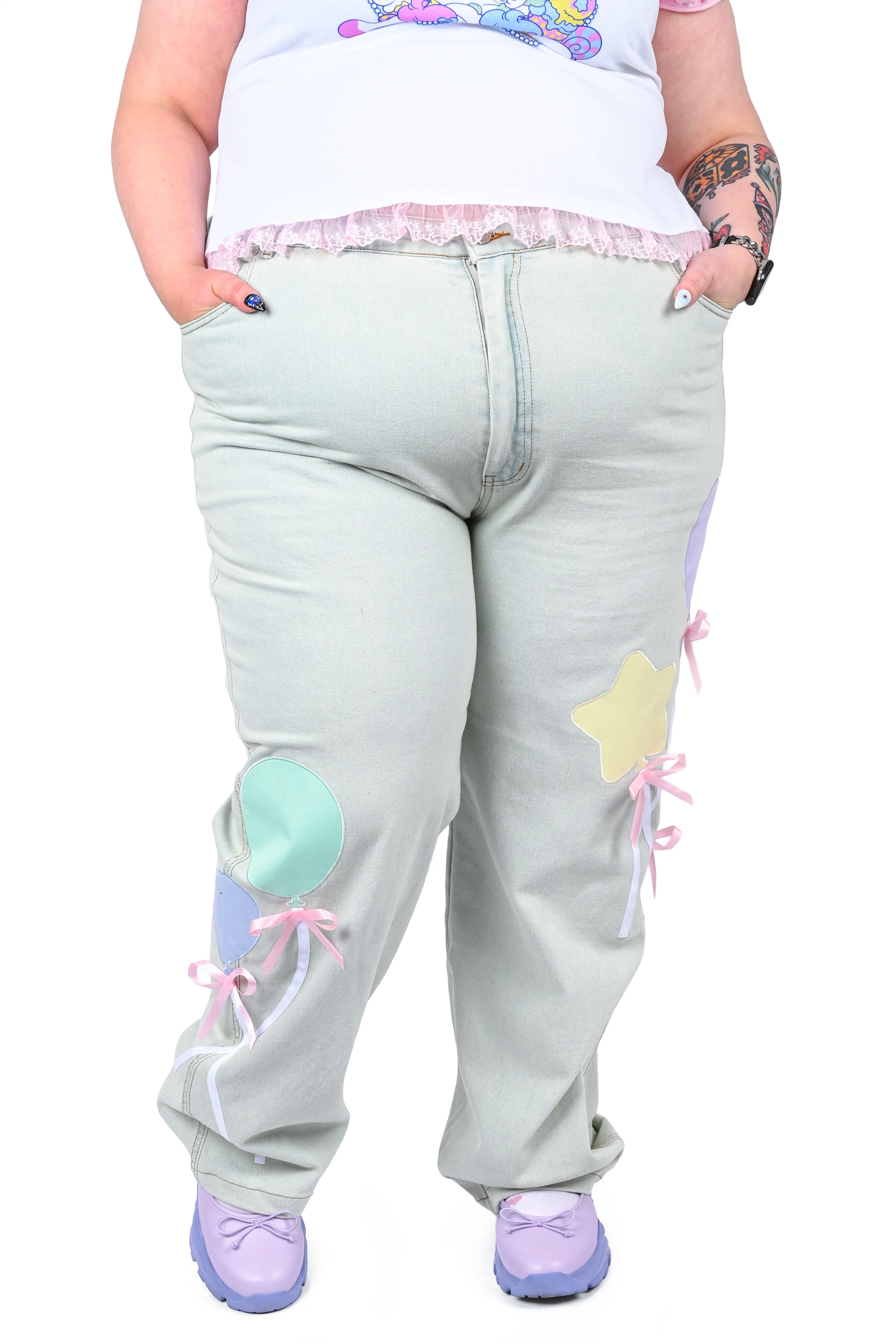 Fitted Bailee Balloon Jeans - Light Wash - Image 5